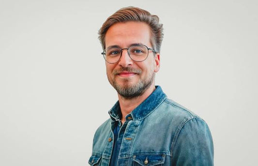 Is HeadshotPro still a $300K/month business?